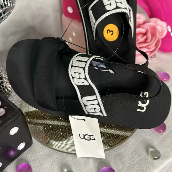 Ugg K Zuma Sling Sandals Black size 3 - Picture 3 of 4